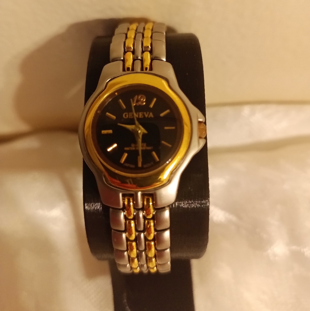 Geneva two toned mens watch